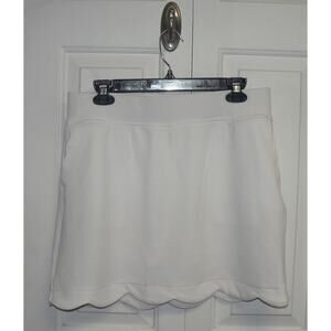 Freely Women's Textured Scallop Hem Pocket Skort in White Medium MSRP $40